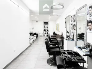 Pronájem obchodního prostoru, Plzeň - Jižní Předměstí, náměstí T. G. Masaryka, 40 m2