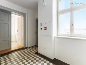Pronájem bytu 2+kk, Praha - Karlín, Sokolovská, 45 m2
