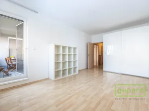 Pronájem bytu 2+kk, Praha, Chlebovická, 53 m2