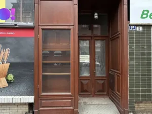 Pronájem obchodního prostoru, Český Těšín, Hlavní třída, 12 m2