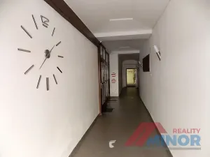 Pronájem kanceláře, Slaný, Husova, 40 m2