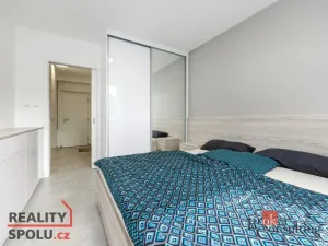 Pronájem bytu 2+kk, Plzeň - Doubravka, Na Kovárně, 44 m2