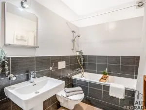 Prodej bytu 2+kk, Praha - Stodůlky, Svitákova, 44 m2