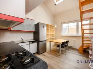 Pronájem bytu 3+1, Praha - Holešovice, Jateční, 89 m2