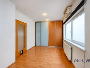 Pronájem bytu 3+1, Praha - Holešovice, Jateční, 89 m2