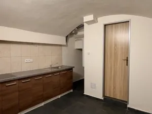 Pronájem bytu 3+1, Plzeň, Husova, 105 m2