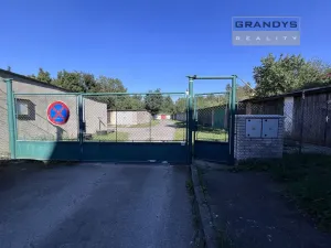 Prodej garáže, Praha, Na hájku, 17 m2
