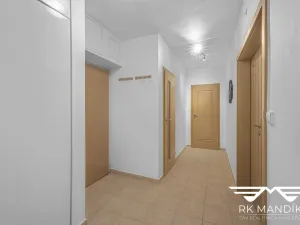 Pronájem bytu 2+kk, Praha - Krč, U krčského nádraží, 60 m2