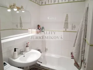 Pronájem bytu 2+kk, Praha - Modřany, Urbánkova, 49 m2