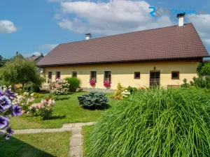 Prodej rodinného domu, Kozlovice, 283 m2