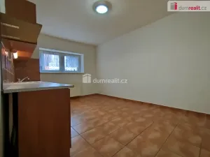 Pronájem bytu 2+1, Cheb, Hálkova, 52 m2