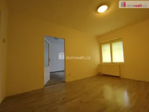 Pronájem bytu 2+1, Cheb, Hálkova, 52 m2