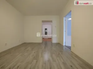 Pronájem bytu 2+1, Cheb, Hálkova, 52 m2