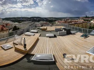 Pronájem bytu 2+kk, Praha - Podolí, Nedvědovo náměstí, 105 m2