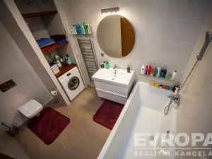 Pronájem bytu 2+kk, Praha - Podolí, Nedvědovo náměstí, 105 m2