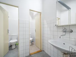 Pronájem obchodního prostoru, Řečany nad Labem, 1. máje, 43 m2