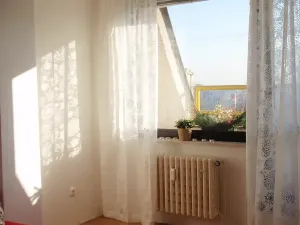 Pronájem bytu 2+kk, Praha - Vokovice, Ke dvoru, 49 m2