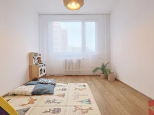 Prodej bytu 3+1, Praha - Bohnice, Feřtekova, 75 m2