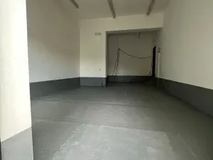 Prodej výrobních prostor, Praha - Horní Počernice, Komárovská, 210 m2