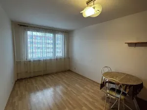 Pronájem bytu 2+kk, Kladno, Italská, 40 m2
