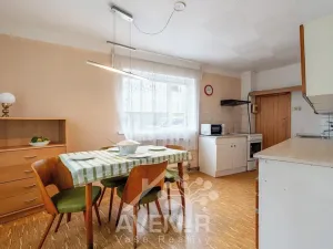 Prodej rodinného domu, Mukařov, 189 m2