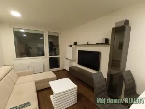 Pronájem bytu 2+kk, Praha - Kobylisy, Frýdlantská, 4 m2