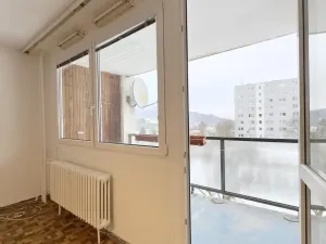 Prodej bytu 3+1, Cvikov - Cvikov II, Sídliště, 68 m2