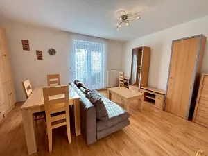 Pronájem bytu 2+kk, Praha - Libeň, Na stráži, 46 m2