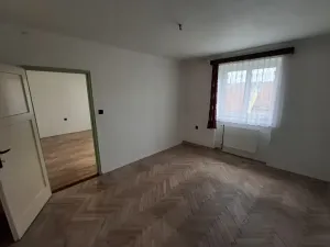 Prodej bytu 2+1, Kynšperk nad Ohří, Zámecká, 56 m2