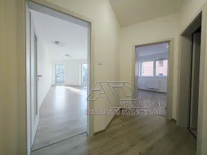 Pronájem atypického bytu, České Budějovice, Na Zlaté stoce, 54 m2