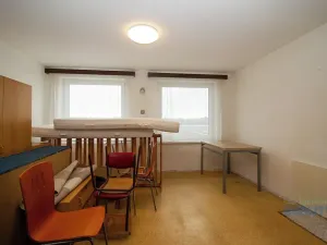 Pronájem ubytování, Přerov nad Labem, 445 m2