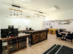 Pronájem obchodního prostoru, Praha - Vinohrady, Řipská, 92 m2