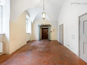 Pronájem komerční nemovitosti, Praha - Hradčany, Hradčanské náměstí, 106 m2