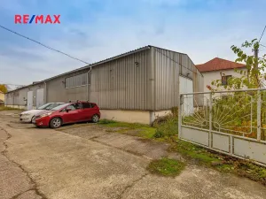 Prodej výrobních prostor, Dašice, náměstí T. G. Masaryka, 2490 m2