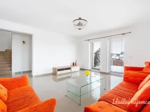 Pronájem bytu 5+1, Šestajovice, Sukova, 204 m2