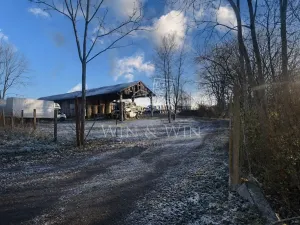 Pronájem komerčního pozemku, Praha - Horní Počernice, Ve žlíbku, 500 m2