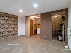 Prodej obchodního prostoru, Karlovy Vary, Vítězná, 147 m2