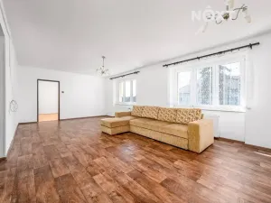 Prodej rodinného domu, Kadaň, Obránců míru, 300 m2