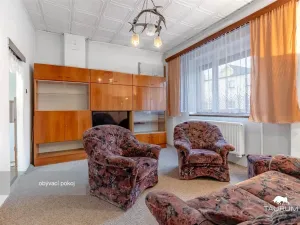 Prodej rodinného domu, Tlučná, Hlavní, 290 m2