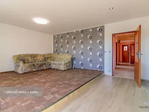 Prodej rodinného domu, Dobřany, Školní, 368 m2