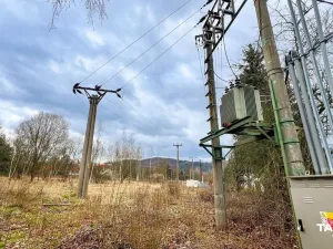 Prodej komerčního pozemku, Dalovice, 11759 m2