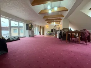 Prodej rodinného domu, Šestajovice, 325 m2