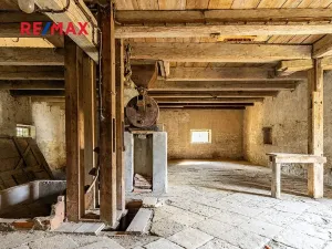 Prodej zemědělského objektu, Počedělice, 2500 m2