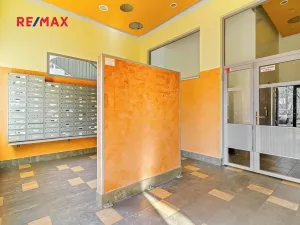 Pronájem bytu 2+kk, Praha - Vysočany, Podkovářská, 54 m2