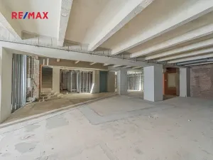 Pronájem obchodního prostoru, Praha - Nové Město, Hybernská, 526 m2