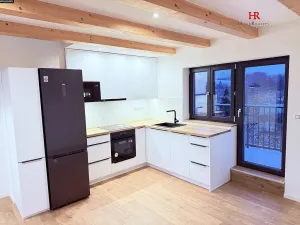 Pronájem bytu 2+kk, Benešov, Ulrichova, 54 m2