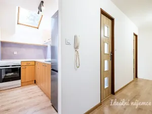 Pronájem bytu 3+1, Praha - Záběhlice, Záběhlická, 74 m2