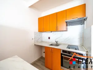Prodej bytu 1+kk, Orlová - Lutyně, Osvobození, 31 m2