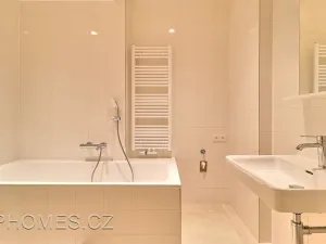 Pronájem bytu 3+1, Praha - Nové Město, Podskalská, 100 m2