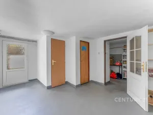 Prodej vícegeneračního domu, Kamýk nad Vltavou, 320 m2